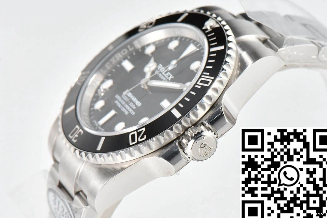 114060-97200 Factory Dial Rolex V4 Black Clean Submariner 0424